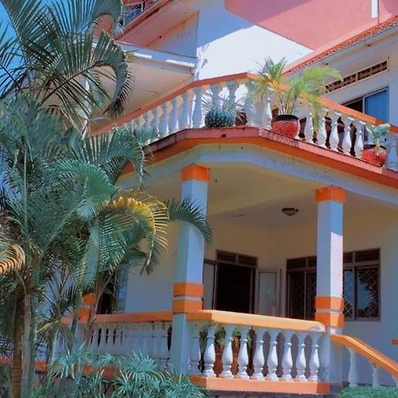 La Feve Beach Bed And Breakfast Entebbe Exterior photo