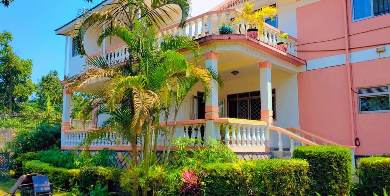 La Feve Beach Bed And Breakfast Entebbe Exterior photo